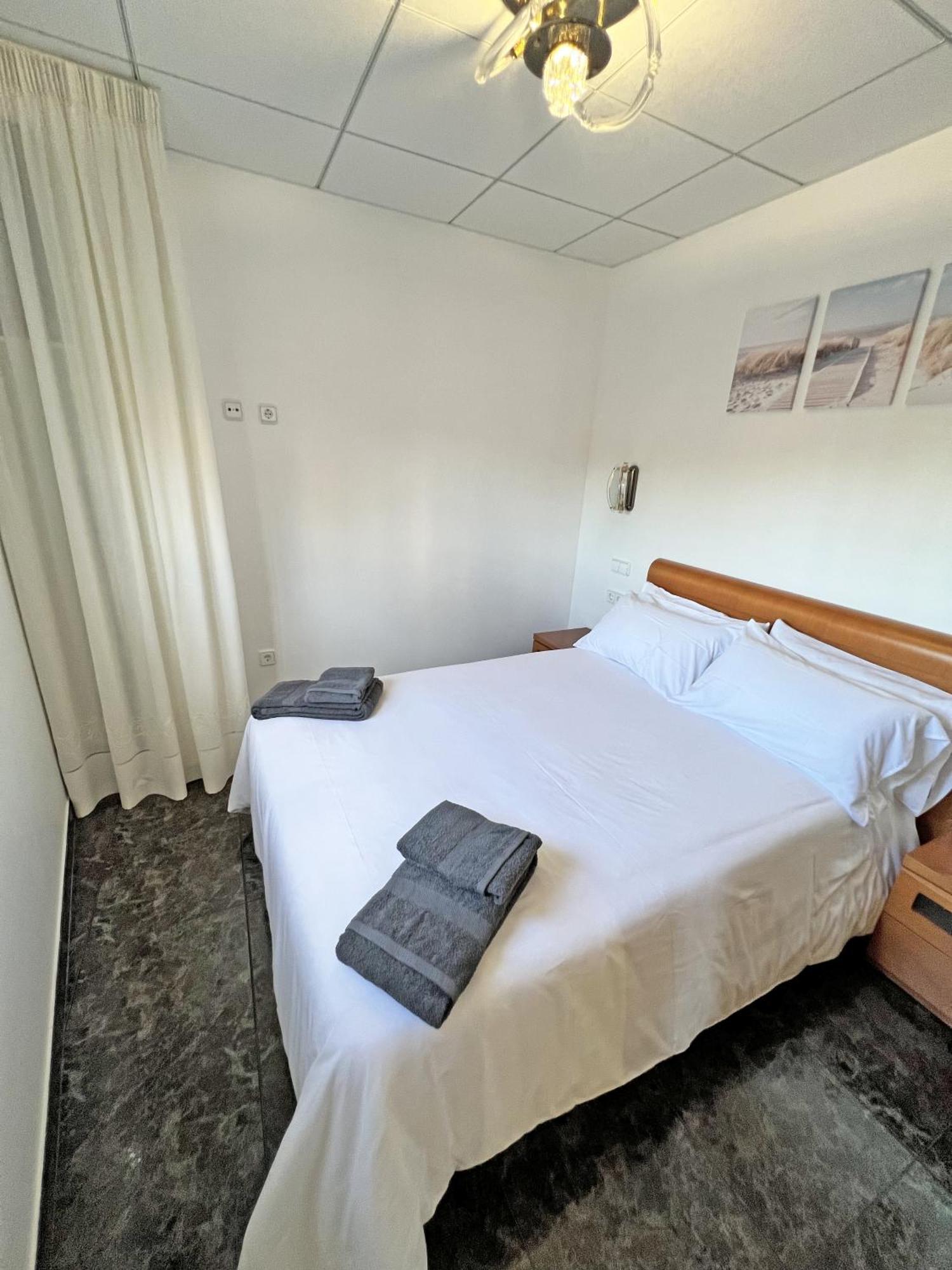 A 100 Metros De La Playa. Parking Gratuito Privado Leilighet Alicante Eksteriør bilde