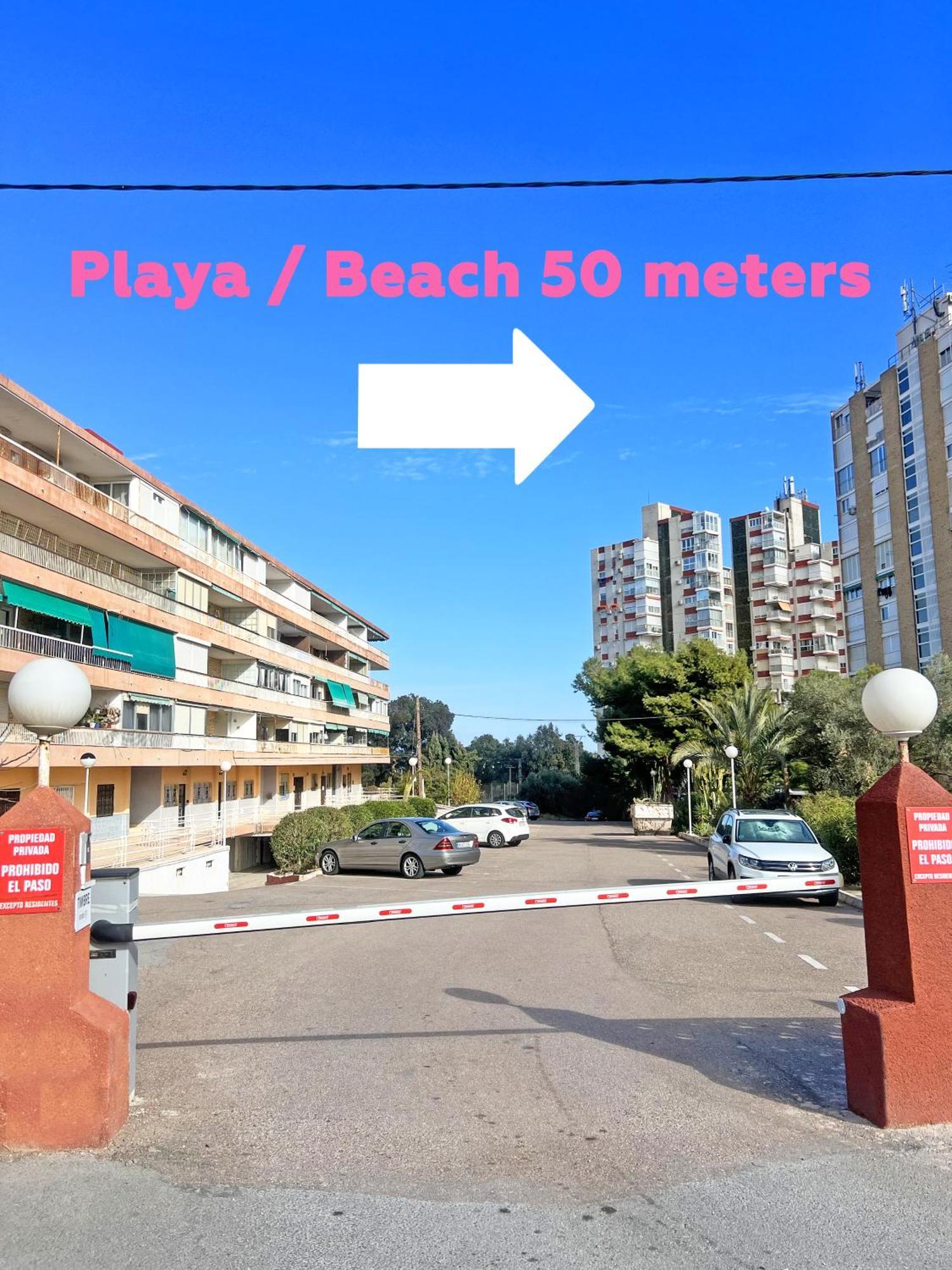 A 100 Metros De La Playa. Parking Gratuito Privado Leilighet Alicante Eksteriør bilde